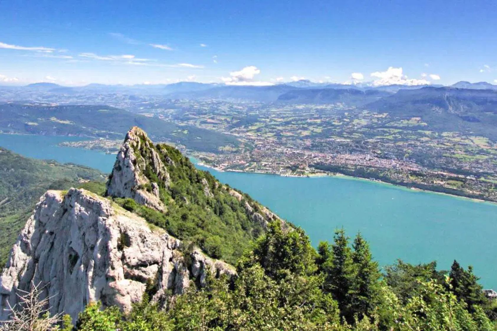 Villes dynamiques et gastronomie en Savoie et Isère
